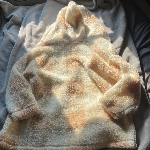 Sleepwear set, art class brand, white and cream coloring. - Picture 5 of 8